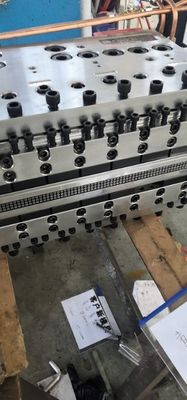 1 matrices plates cavité pour PP construction creuse bâtiment coffrage architecture