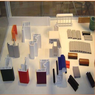 Moulures par extrusion en UPVC personnalisables pour les fenêtres
