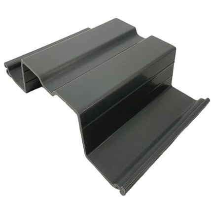 3Cr17 Matériau de moulage Piles en tôle de PVC pour l'aménagement paysager de longue durée pour le contrôle de l'érosion