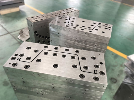 3Cr17 Matériau de moulage Piles en tôle de PVC pour l'aménagement paysager de longue durée pour le contrôle de l'érosion