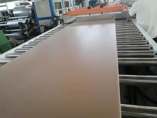 Moule d'extrusion de panneaux en mousse P20 à cavité unique de 1320 mm pour meubles et panneaux publicitaires