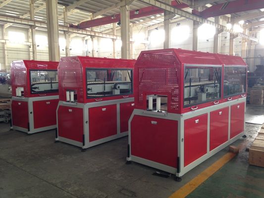 Service de maintenance et de réparation sur le terrain après pour la machine de fabrication de profilés en plastique PVC WPC