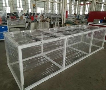 Équipement d'extrusion pour la ligne de production de panneaux de porte en WPC