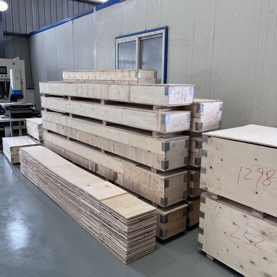 Moulures de profilés de fenêtres par extrusion en PVC 3Cr17 pour machines de fabrication de portes et de fenêtres en UPVC