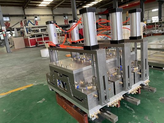 Outils d'extrusion de pare-chocs de protection contre les inondations en PVC plastique de haute productivité par Eko Mould