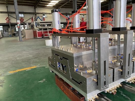 Outils d'extrusion de pare-chocs de protection contre les inondations en PVC plastique de haute productivité par Eko Mould