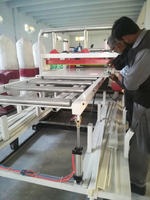 Matériau P20 Panneau en mousse PVC à haute densité pour la fabrication d'armoires de cuisine