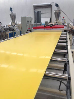 38CrMoALA Matériau à vis Ligne d'extrusion de panneaux en mousse de PVC pour un produit final supérieur