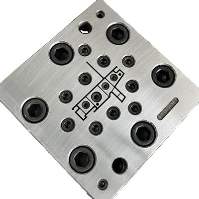 Moldes d'extrusion personnalisées pour fenêtres et portes en UPVC pour le logiciel de conception AutoCAD