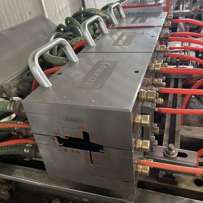 Moldes d'extrusion personnalisées pour fenêtres et portes en UPVC pour le logiciel de conception AutoCAD