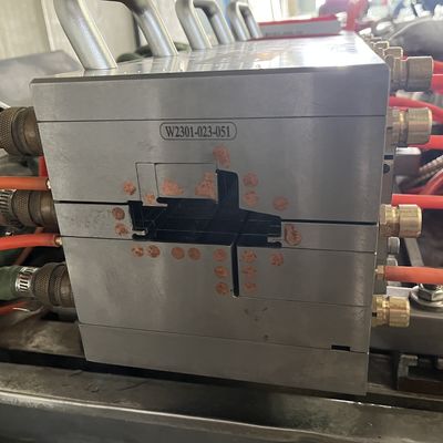 Moldes d'extrusion personnalisées pour fenêtres et portes en UPVC pour le logiciel de conception AutoCAD