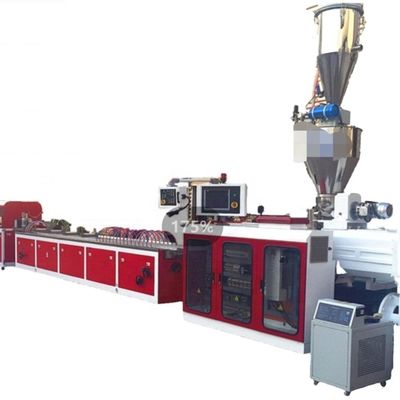 Machine de fabrication de panneaux de plafond en PVC à double vis conique à contre-rotation à haute productivité