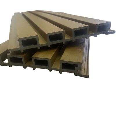 Machine de fabrication de panneaux de plafond en PVC à double vis conique à contre-rotation à haute productivité