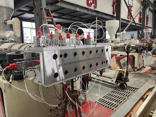 Vendeur Moule de produits ménagers en UPVC pour panneaux de rebord de fenêtre Extrusion moulage sous pression
