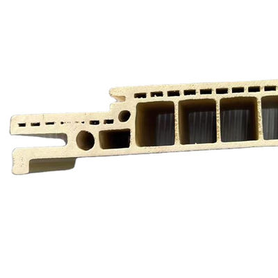 1 Ligne de production d'extrusion de porte en WPC en argent creux