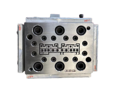 Produits ménagers Moule d'extrusion de moule pour machine de fabrication de profilés de fenêtres et portes en UPVC