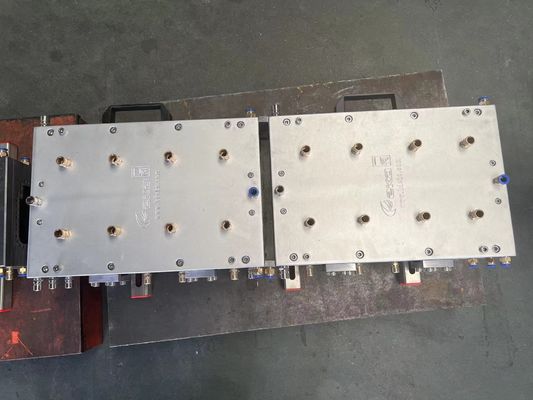 Forme de cadre de porte en PVC en bois plastique mousseux pour l'extrusion de profilés de fenêtre et de porte en PVC en WPC