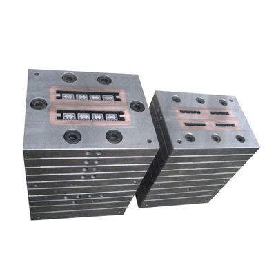 Moulures de polissage par électroplatage en UPVC pour portes et fenêtres à extrusion PE personnalisables