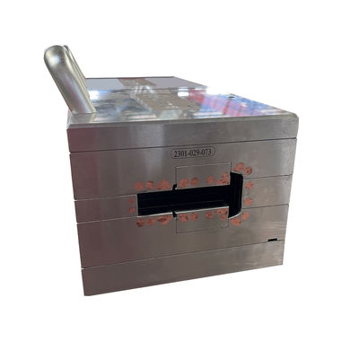 Produits ménagers, moules à extrusion pour fenêtres à profilés en PVC à base de matériau 3CR17