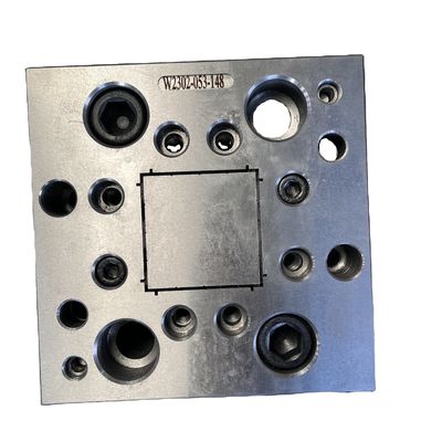Forme d'extrusion plastique personnalisée pour la conception et la production de profils de lignes en UPVC