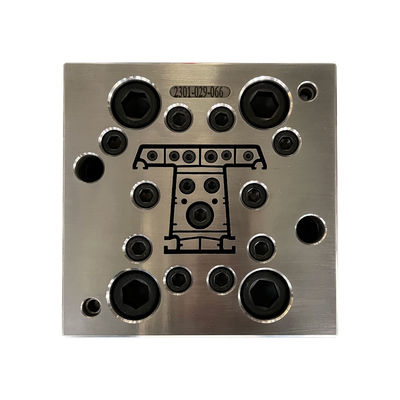 Modèle de moule d'extrusion de profilé de panneaux muraux en PVC