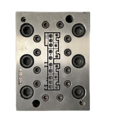 Matériau du moule 3CR17 Moules de décoration moulage par extrusion matrice pour cadre de porte en plastique PVC