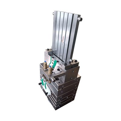 Profiles en PVC argenté WPC PE PP Extrusion de moule de conception sous pression pour une technologie avancée