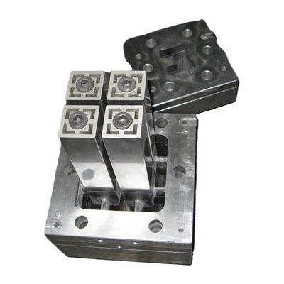 Profiles WPC PE PP personnalisés, moule de conception par extrusion pour les produits ménagers en argent