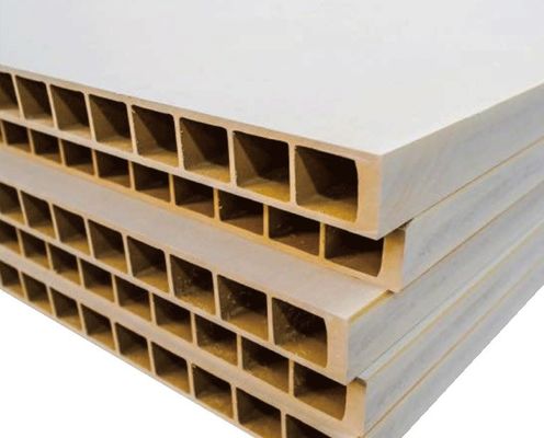 Ligne de production d'extrusion de profilés en plastique pour PVC