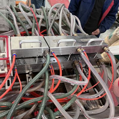 Forme de cavité 1 pour profilé de fenêtre en PVC