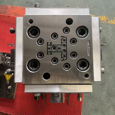 Tête de moulage par extrusion de profilé de PVC professionnel pour moules de produits ménagers
