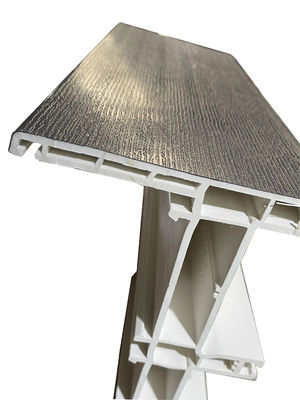 Tissus de profilé en PVC à 1 cavité pour l'effet de grain de bois Design européen en taille personnalisée