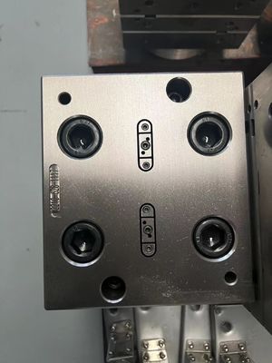 Modèle d'outil de moulage par extrusion de profilé de fenêtre en UPVC de la série 60 pour taille personnalisée