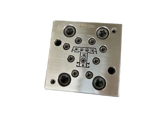 3CR17 Matériau de moulage Extrusion de profilés en argent en PVC pour accessoires de fenêtres et de portes
