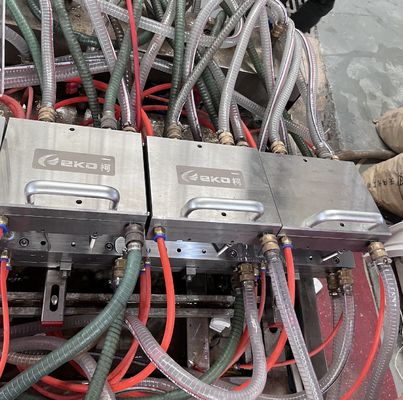 Moldes d'extrusion de profilés en plastique pour fenêtres et portes