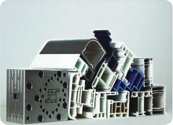 Moule à extrusion de profilés en plastique UPVC pour la production de pièces de fenêtres et de portes