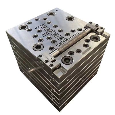 Profiles en PVC conçus par AutoCAD pour l'extrusion de fenêtres et de portes en finition argentée