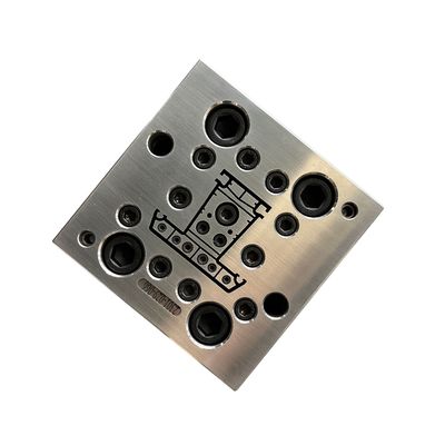 Électroplatage Polissage de profilé en PVC pour moules de fenêtre et de porte Taille personnalisée