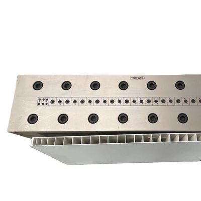 Tableau en PVC creux en argent UPVC 150 mm x 25 mm pour les clôtures de porcs et de bétail