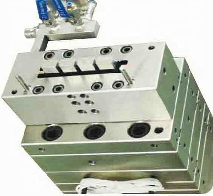 Moule à matrices à extrusion en UPVC WPC pour la production de tuyaux en PVC et de profils conçus pour l'AutoCAD