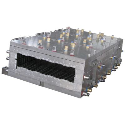 WPC PE PP Profiles de moule de conception sous pression par extrusion avec traitement de polissage par galvanoplastie