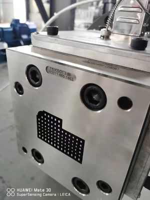 Moule d'extrusion de polissage par galvanoplastie avancée pour profilure de fenêtre et de porte en PVC