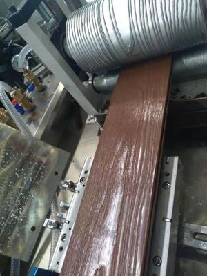 Ligne de production de revêtements muraux pour le marché