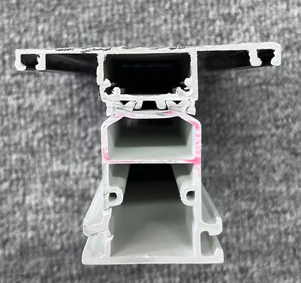 Modèle d'extrusion de profilé en PVC pour fenêtre et porte conçu par AutoCAD