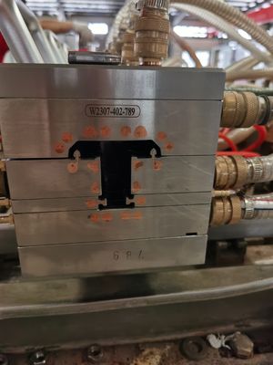 Moule à extrusion d'argent pour la production de portes de fenêtres en acier plastique