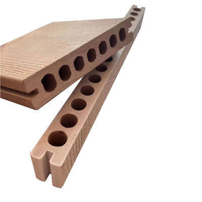 Moulins à extrusion revêtement murale en WPC bois plastique composite décoratif panneaux muraux