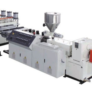 Ligne d'extrusion de panneaux en mousse de PVC WPC pour la production de tôles avec ratio L/D de vis non applicable