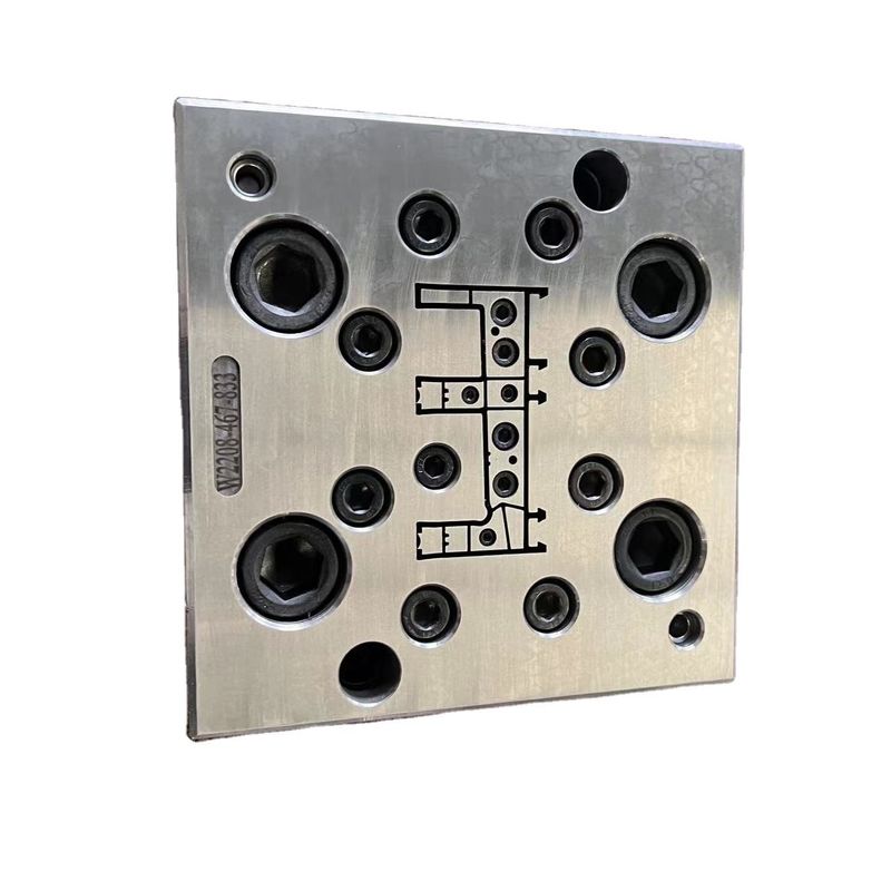 Outils de cadre en PVC conçus par AutoCAD pour le moulage des sols et le revêtement en plastique des panneaux muraux