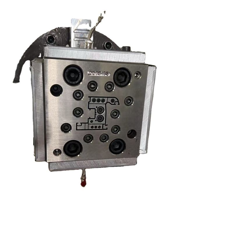Produits ménagers Moule d'extrusion de moule pour machine de fabrication de profilés de fenêtres et portes en UPVC