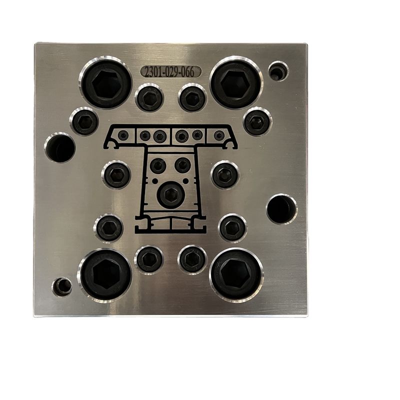 AutoCAD Design Moldes de profilés en PVC en argent pour l'extrusion de fenêtres et de portes dans divers modèles